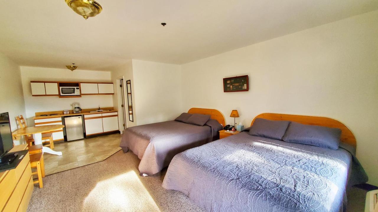 Corral Creek Lodge 克恩维尔 外观 照片